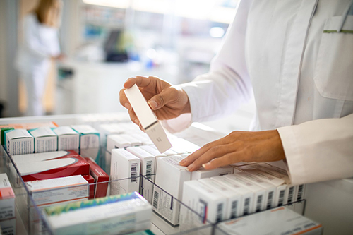 Pharmacy staffing shortage illustration